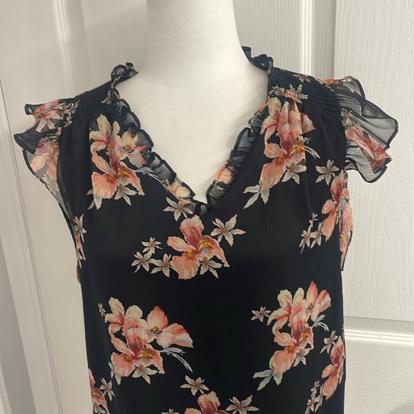 Cece Lava Flower on Black Flutter Sleeve Blouse Chiffon Lined Ruffles Size XS - Picture 2 of 12
